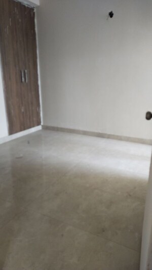 Room in 3.5 BHK Apartment at LR Bluemoon Homes, Raj Nagar Extension – for Sale