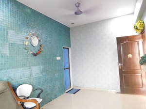 Furnished Amenities in 1 BHK Apartment at Prathana Acharya Ashram, Borivali West – for Sale