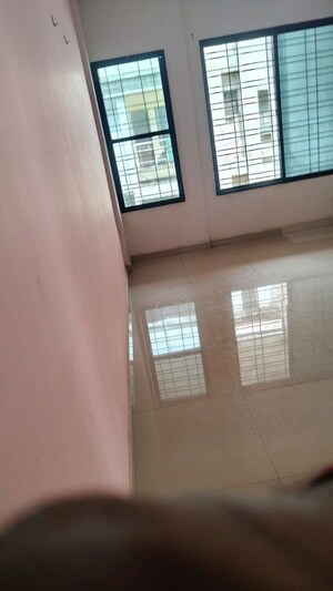 Room in 2 BHK Apartment at Besa – for Rent