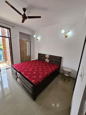 Bedroom in 6 BHK Builder Floor at JMD Galleria, Sector 48 – for Rent