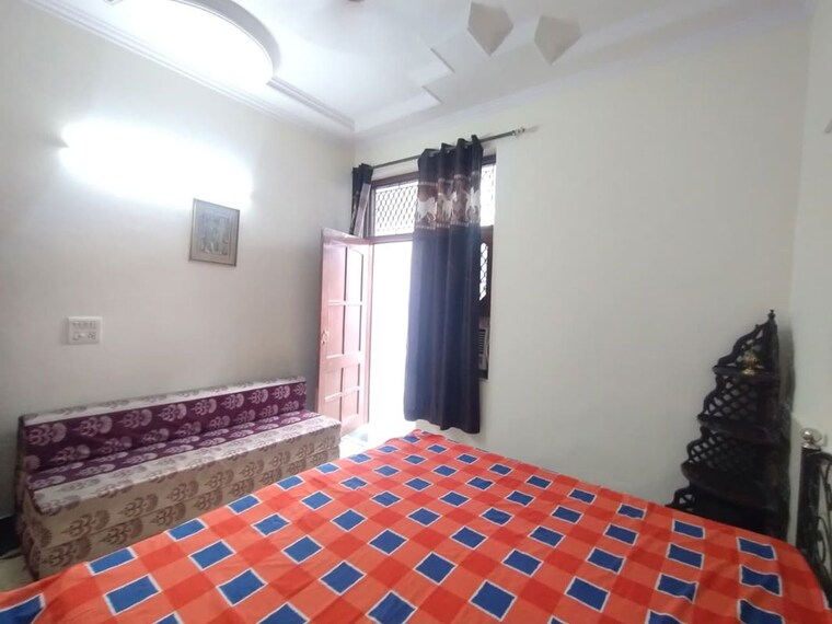 Bedroom, sector 23 3 Bedroom 1500 Sq.Ft. Builder Floor In Sector 23 Gurgaon 10639137