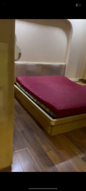 Furnished Amenities in 2 BHK Apartment at Prime Avenue Vile Parle, Vile Parle West – for Rent