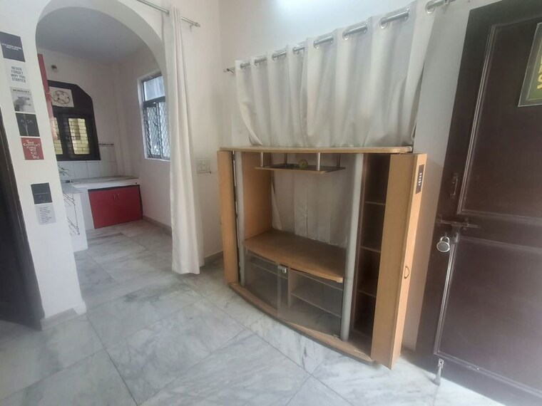 Bathroom, sector 21 1 Bedroom 700 Sq.Ft. Builder Floor In Sector 21 Gurgaon 10639143