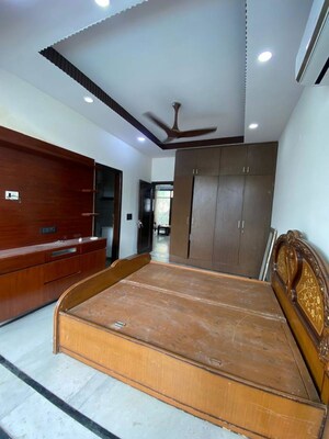 Bedroom in 2 BHK Builder Floor at Palam Vihar – for Rent