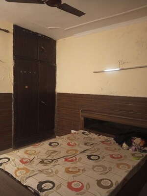 Bedroom in 3 BHK Builder Floor at Palam Vihar – for Rent
