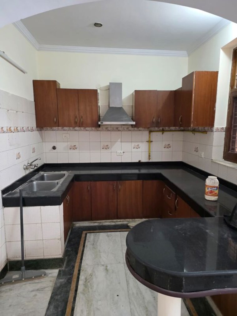 Kitchen, sector 23a 2 Bedroom 1200 Sq.Ft. Builder Floor In Sector 23a Gurgaon 10639170