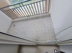 Balcony in 2.5 BHK Apartment at Earthcon Casa Grande II, Chi V Greater Noida – for Rent