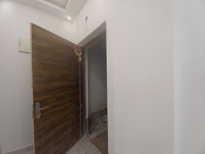 Room in 2 BHK Apartment at Jai Hanuman Riverside, Uttarpara – for Sale