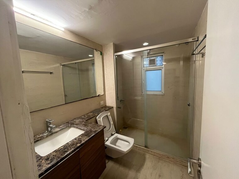 Bathroom, vipul-tatvam-villas 3.5 Bedroom 288 Sq.Yd. Villa In Sector 48 Gurgaon 10639201