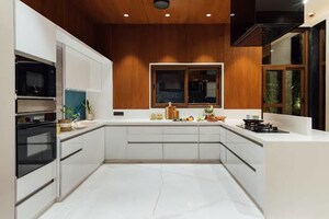Kitchen in 3 BHK Builder Floor at Sector 81 – for Sale