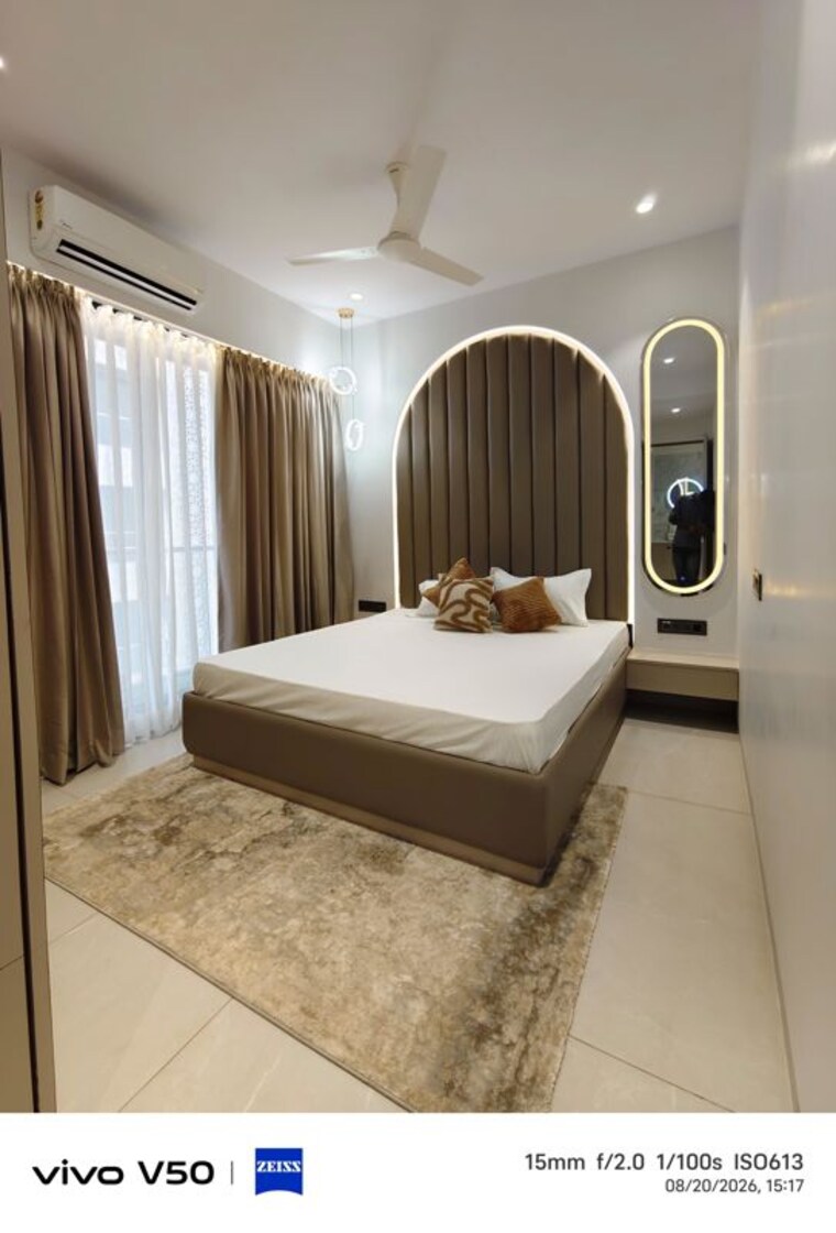Bedroom, piplod 4 Bedroom 3700 Sq.Ft. Apartment In Piplod Surat 10639211