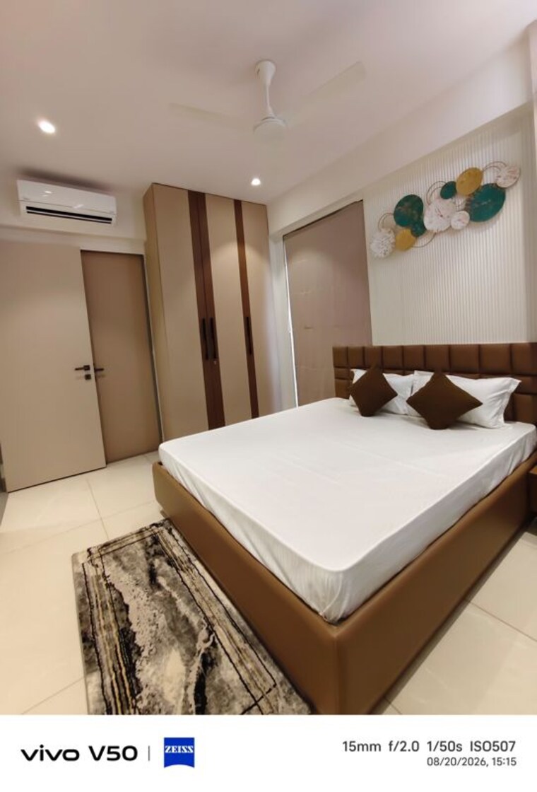 Bedroom, piplod 4 Bedroom 3700 Sq.Ft. Apartment In Piplod Surat 10639211