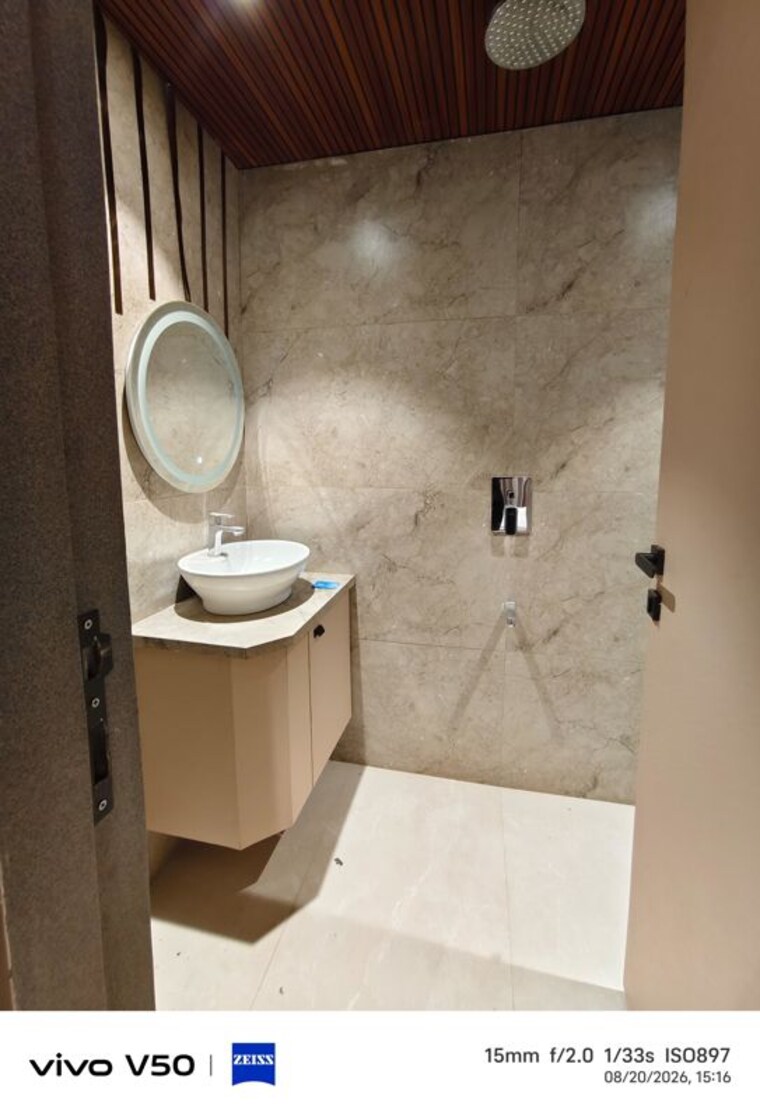 Bathroom, piplod 4 Bedroom 3700 Sq.Ft. Apartment In Piplod Surat 10639211