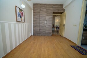 Room in 2 BHK Apartment at Ireo The Corridors, Sector 67a – for Rent