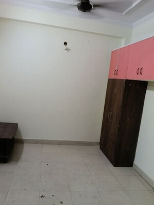 Room in 1 RK Builder Floor at Saket – for Rent