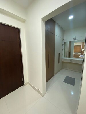 Room in 3 BHK Apartment at Narsingi – for Rent