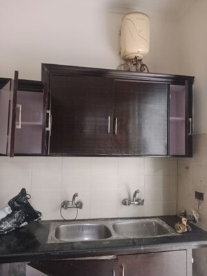 Furnished Amenities in 3 BHK Builder Floor at Huda – for Rent