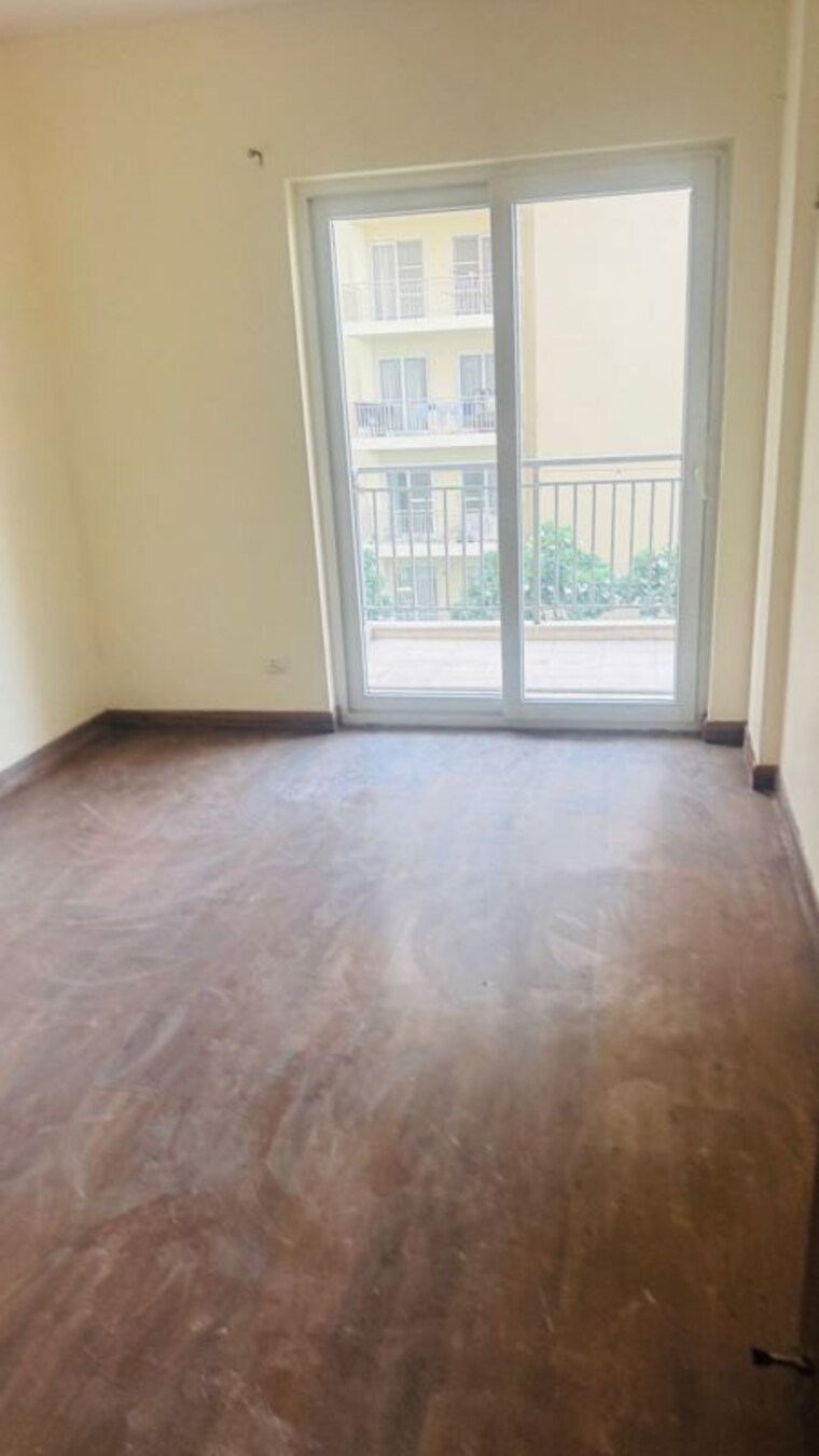 Room, puri-anand-villas-phase-ii 3 Bedroom 1940 Sq.Ft. Apartment In Sector 81 Faridabad 10639251