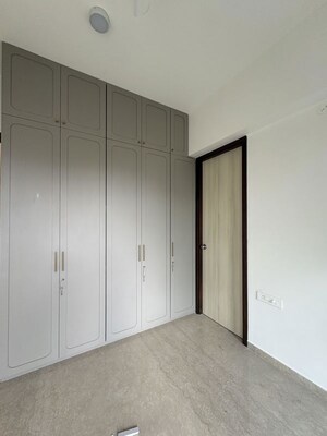 Room in 3 BHK Apartment at Adani Ten BKC, Bandra East – for Rent