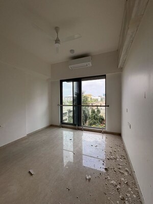 Room in 3 BHK Apartment at Adani Ten BKC, Bandra East – for Rent