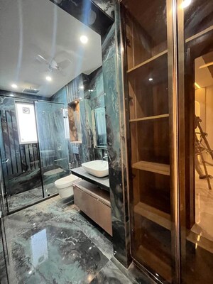 Gym in 4 BHK Builder Floor at Ansal Sushant Lok I, Sector 43 – for Rent