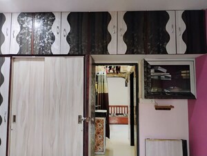 1 BHK Apartment For Rent in Akshardham Apartment, Malad West