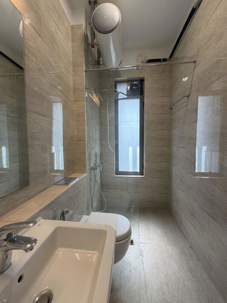 Bathroom, adani-ten-bkc 4 Bedroom 1670 Sq.Ft. Apartment In Bandra East Mumbai 10639343