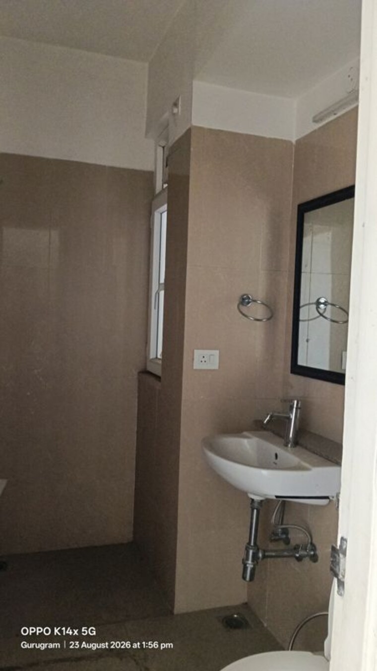 Bathroom, emaar-emerald-estate 2 Bedroom 920 Sq.Ft. Apartment In Sector 65 Gurgaon 10639346