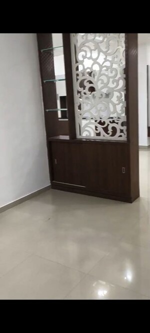 Room in 3 BHK Apartment at Niharika Exotica, Gachibowli – for Rent
