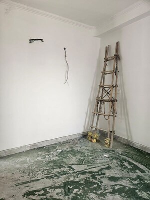 Room in 1 BHK Builder Floor at Saket – for Sale