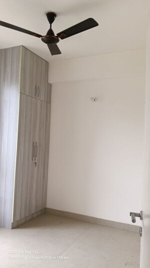 Room in 3 BHK Apartment at Emaar Emerald Estate, Sector 65 – for Rent