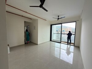 Room in 3 BHK Apartment at Dhamji Shamji Mahavir Spring Tulip Phase 1, Pokhran Road No Two – for Rent
