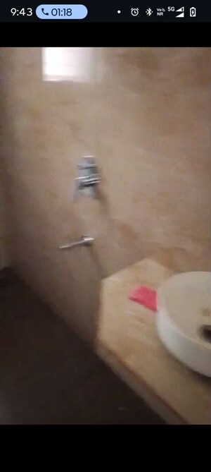 Bathroom in 1 BHK Apartment at Pant Nagar – for Rent