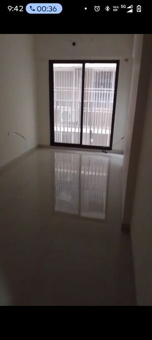 Room in 1 BHK Apartment at Pant Nagar – for Rent