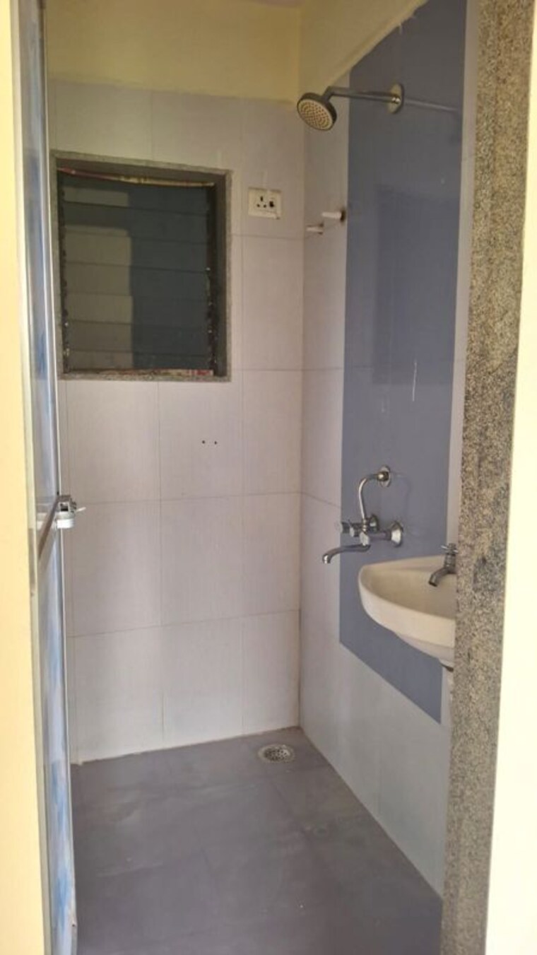 Bathroom, om-shree-vighnaharta-apartment 1 Bedroom 700 Sq.Ft. Apartment In Ulwe Sector 23 Navi Mumbai 10637549