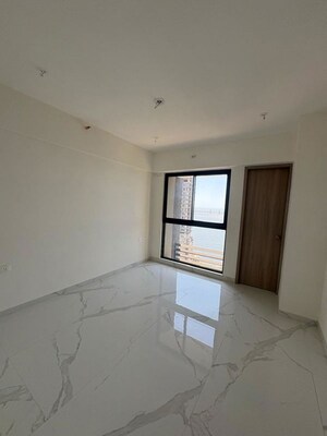 Room in 2 BHK Apartment at Worli – for Rent