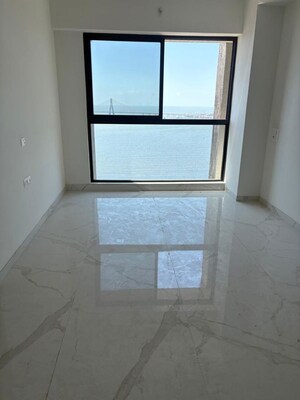 Room in 2 BHK Apartment at Worli – for Rent