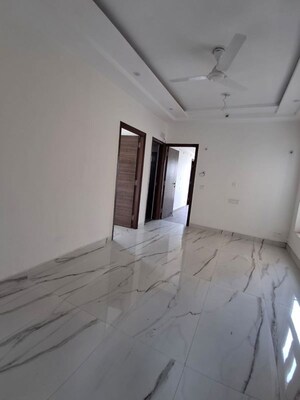 Room in 3 BHK Apartment at High End Paradise II, Raj Nagar Extension – for Sale