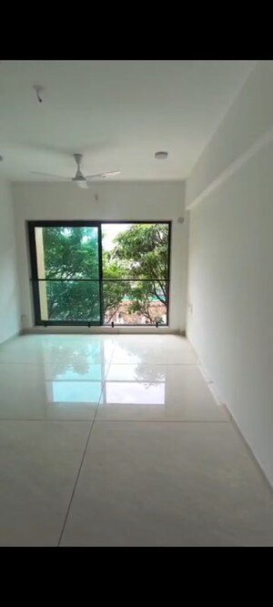 Room in 1 BHK Apartment at Prachi CHS, Navpada – for Rent