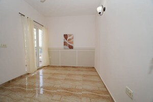 Room in 2 BHK Apartment at Pivotal Devaan, Sector 84 – for Sale