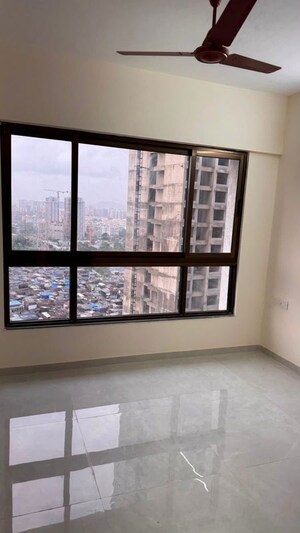 Room in 1 BHK Apartment at Siddha Sky, Sion – for Rent