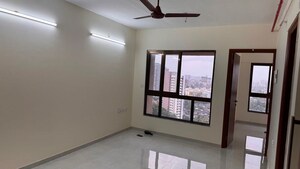 Room in 1 BHK Apartment at Siddha Sky, Sion – for Rent