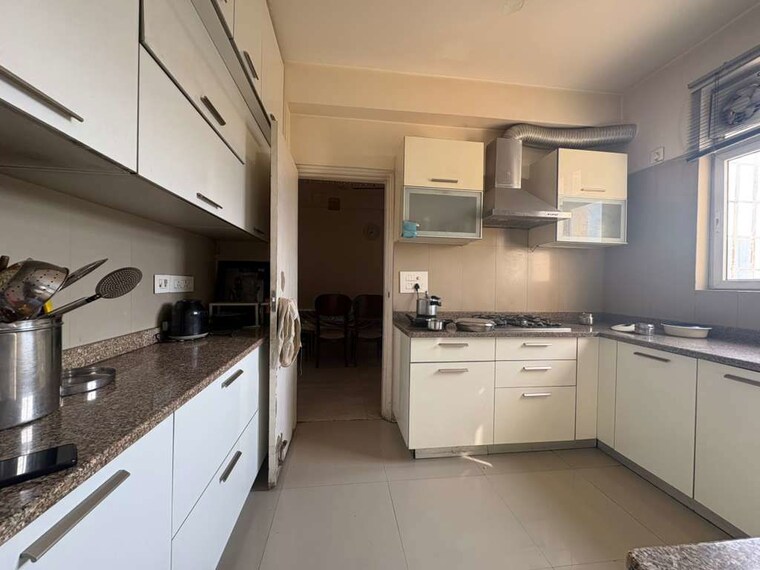 Kitchen, emaar-the-palm-drive-the-premier-terraces 5 Bedroom 3670 Sq.Ft. Penthouse In Sector 66 Gurgaon 10639402