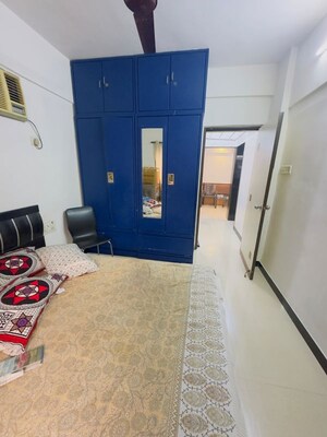 Room in 1 BHK Apartment at Rose Garden CHS, Borivali West – for Rent
