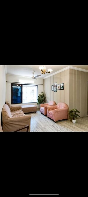 2 BHK Apartment For Rent in Hatkesh CHS, Vile Parle West