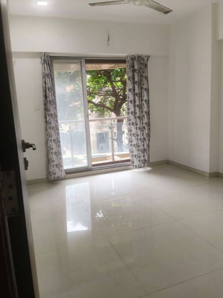Room, ghatkopar east 1 Bedroom 450 Sq.Ft. Apartment In Ghatkopar East Mumbai 10639465