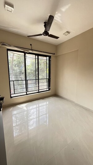 Room in 1 BHK Apartment at Sindhi Society, Chembur – for Rent