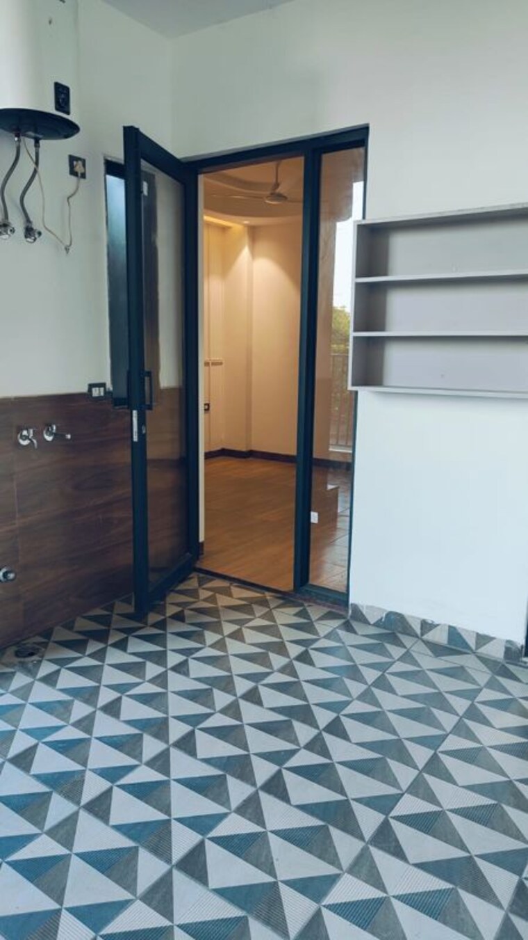 Room, vipul-world-plots 3 Bedroom 200 Sq.Ft. Builder Floor In Sector 48 Gurgaon 10639482