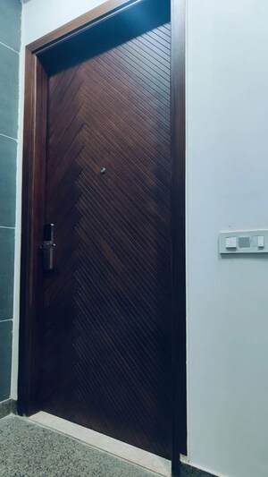 Bathroom in 3 BHK Builder Floor at Vipul World Plots, Sector 48 – for Rent