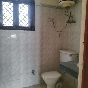 Bathroom in 3 BHK Builder Floor at Ardee City, Sector 52 – for Rent
